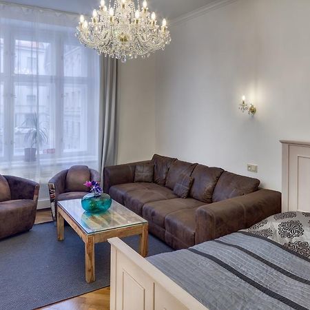 Dusni - Old Town Apartment Prag Exteriör bild